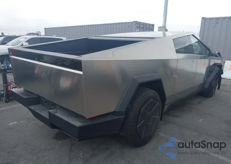 2025 Tesla Cybertruck All-Wheel Drive from USA, damaged, VIN 7G2CEHED5SA067748